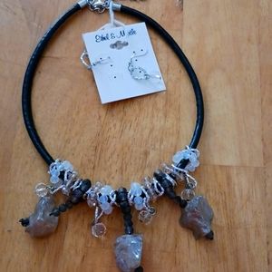 Necklace - earring set